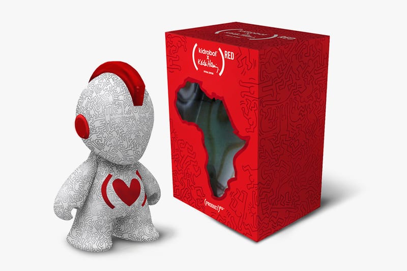 Keith Haring 與 Kidrobot 爲 (PRODUCT)RED 慈善拍賣打造 (RED) 特別版玩偶