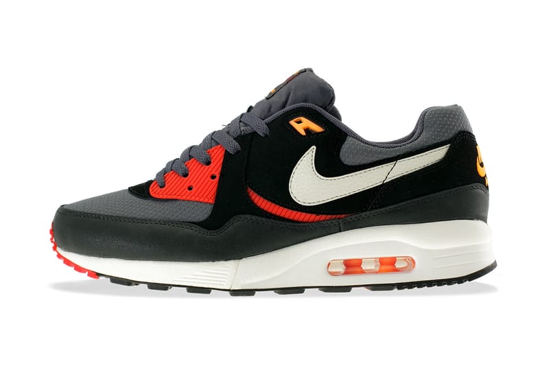 Nike Air Max Light Essential「Black Pine」配色