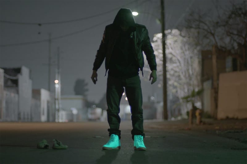 TWiN 打造 Jeremy Scott 為 adidas 設計的夜光鞋款 FLIGHT. 宣傳片
