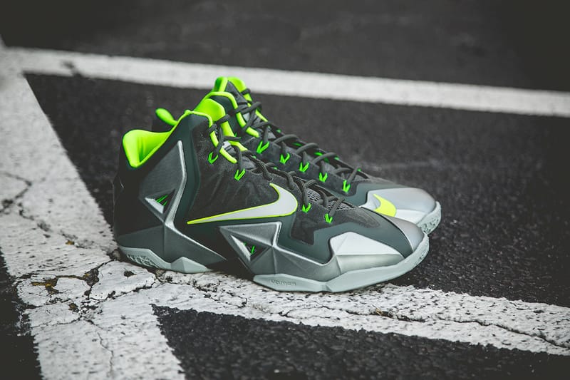 Nike LeBron 11「Dunkman」配色