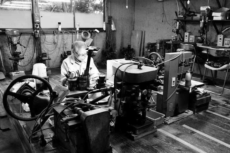 日本眼鏡職人小竹長兵衛逝世