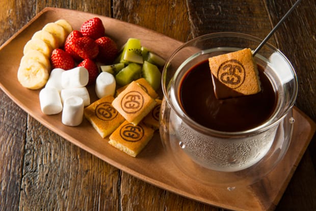 STUSSY Livin ‘GENERAL STORE 于 SIZZLe GAZZLe 開設期間限定餐廳