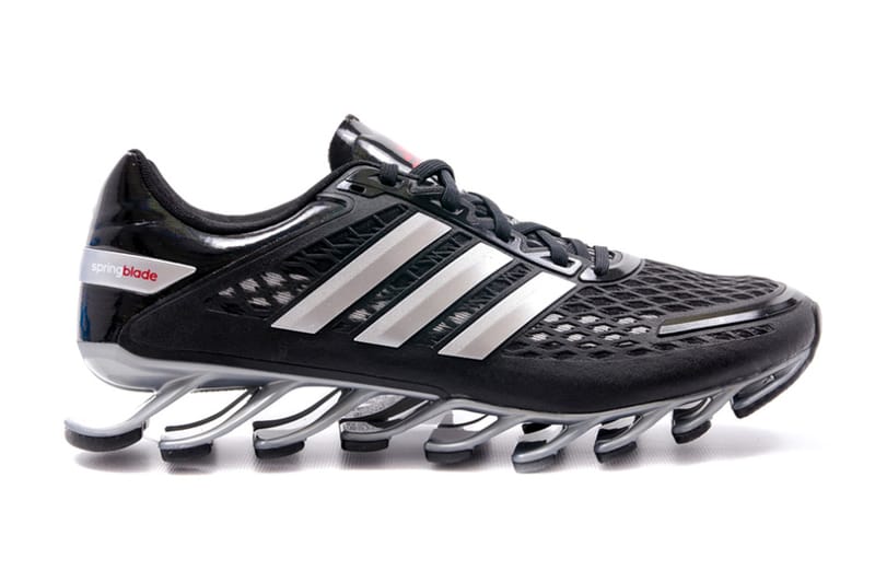 adidas Springblaze Razor 全新配色設計