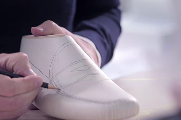 細看 Prada 全新 Driving Shoes 的製作過程