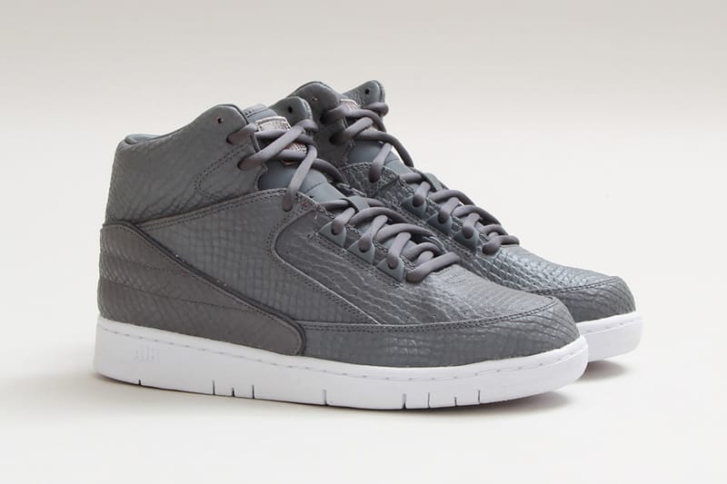 Nike Air Python SP「Cool Grey」配色