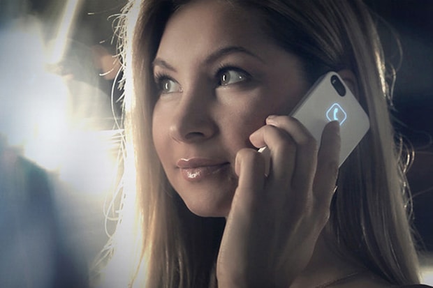 Lunecase 推出具備來電顯示功能的 iPhone 手機殼