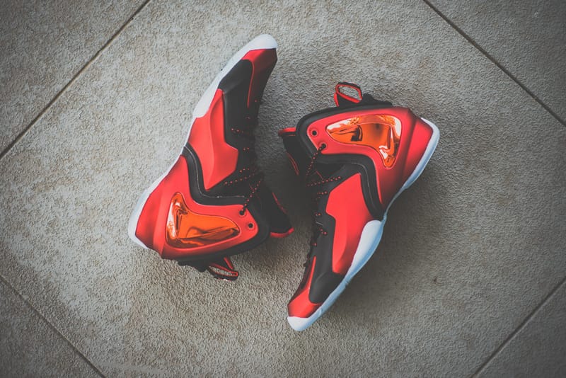 近賞 Nike Lil Penny Posite 全新配色設計「University Red」