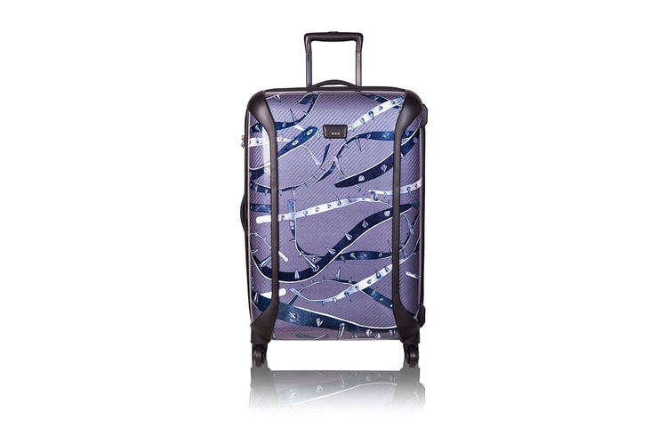 TUMI 推出 CHICTOPIA for TUMI by Christine Lau 系列