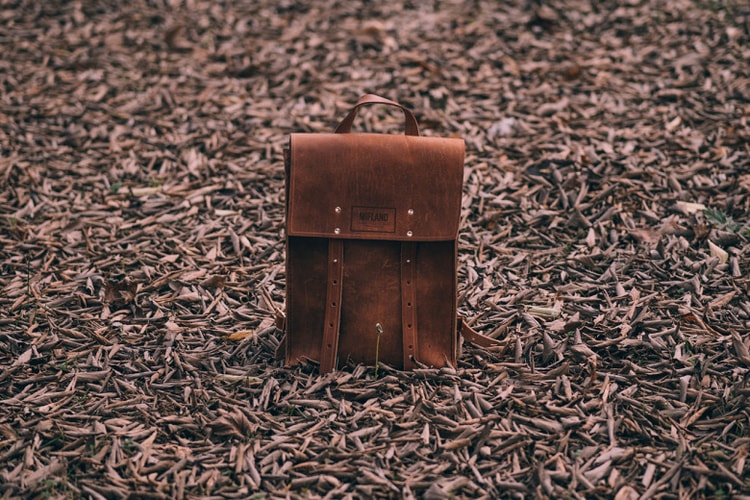 MIFLAND Deluxe Leather Rucksack「Luggage Brown」背包