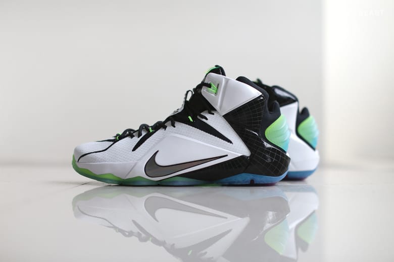 近賞 Nike LeBron 12 全明星賽主題配色