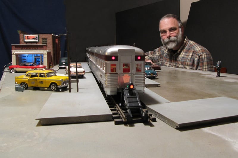 通過《Elgin Park》探秘微縮景觀藝術家 Michael Paul Smith 的生活