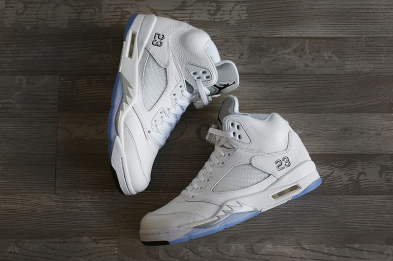 搶先預覽 Air Jordan 5「White/Metallic Siver-Black」配色設計