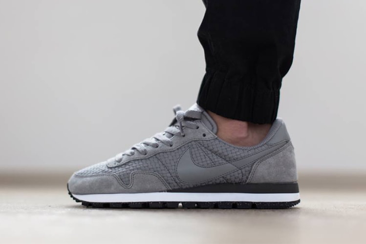 Nike 發佈 Air Pegasus '83 Woven 版本