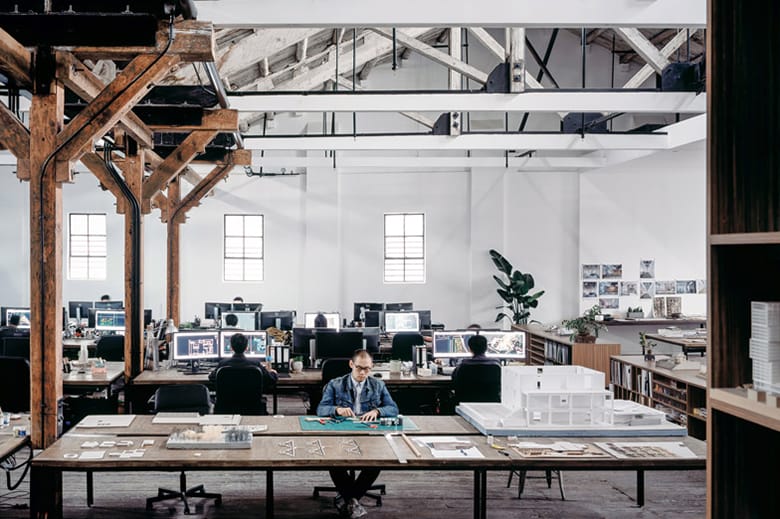 Naturalbuild 將百年糧倉改造為現代化商用場所