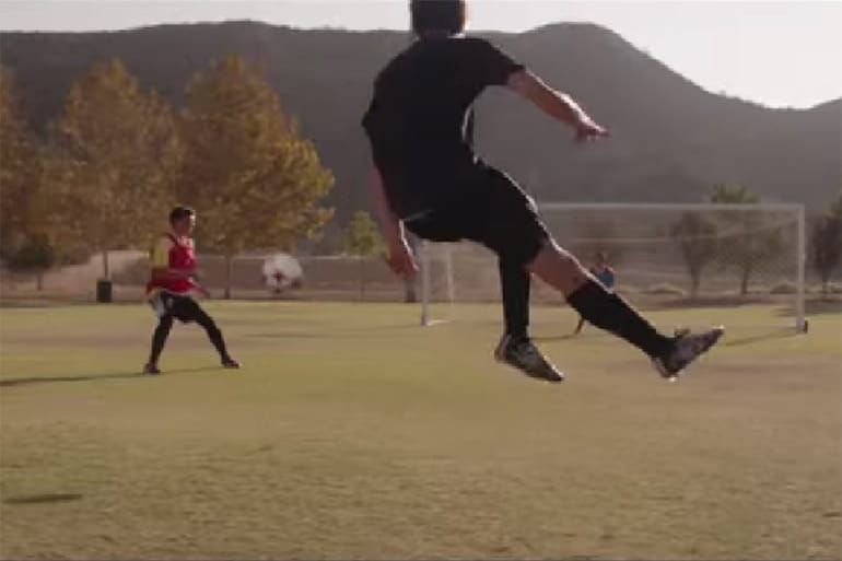 Jeremy Lin 與 Gareth Bale 出演 adidas Climachill 系列「Uncontrol Yourself」宣傳影片