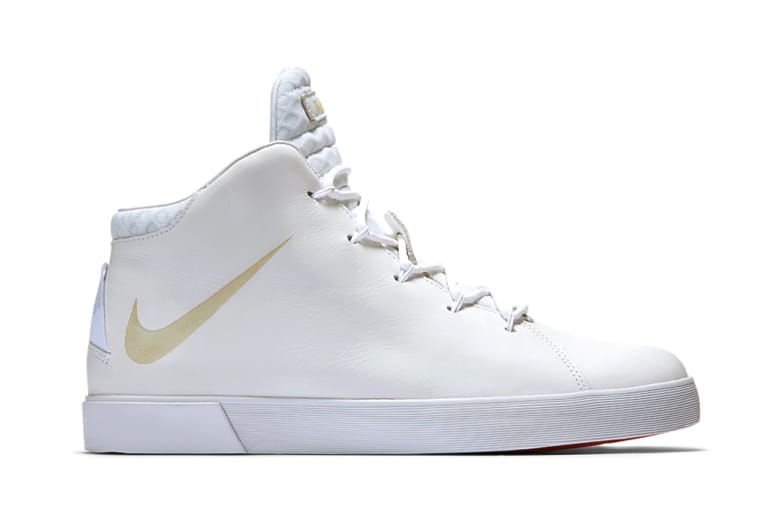 Nike LeBron 12 NSW Lifestyle「White」配色