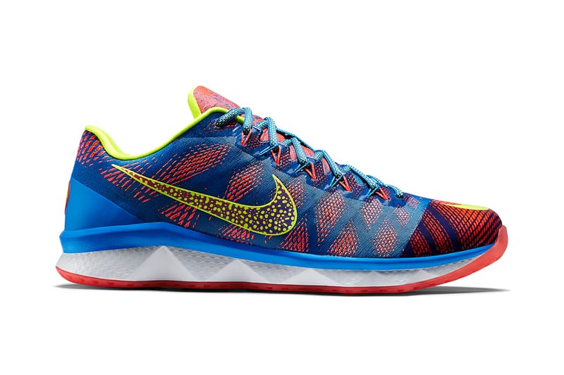 Nike CJ3 Flyweave Trainer「Radioactive」配色