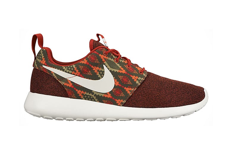 Nike Roshe One「Cinnabar」配色