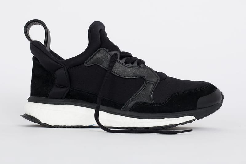 adidas Blue Boost 全新鞋款設計