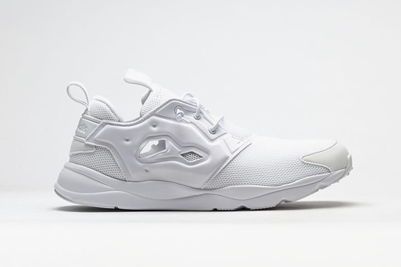 Reebok Furylite「Triple White」配色