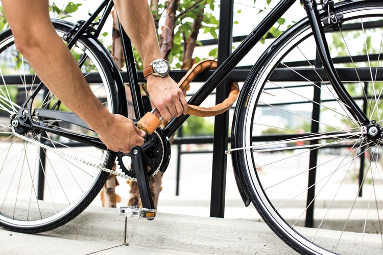 Shinola x Map of Days 皮革自行車鎖鏈