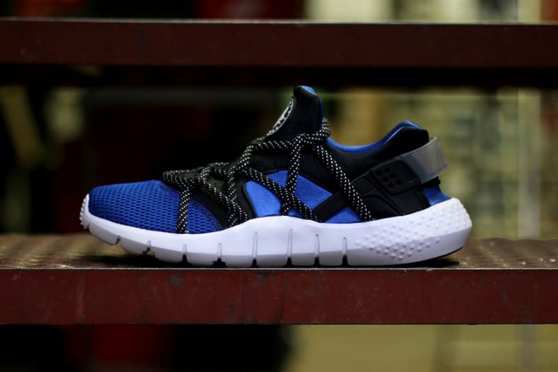 Nike Air Huarache NM 全新配色設計「Game Royal」