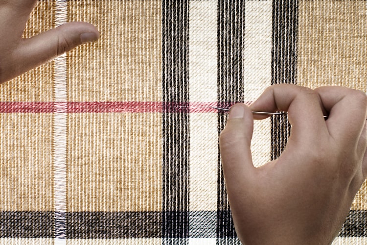 Burberry Scarf Bar 正式開催