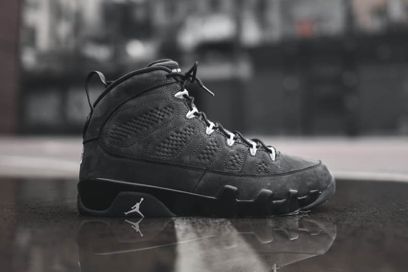 近賞 Air Jordan 9 Retro「Anthracite」配色