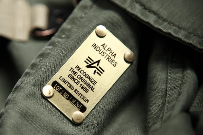 Alpha Industries M-65 Field Coat 50 周年紀念系列