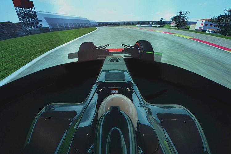 Blackbird Drivers’ Club 超逼真 F1 模疑駕駛體驗