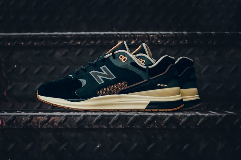 New Balance M1550 SB「Black」配色