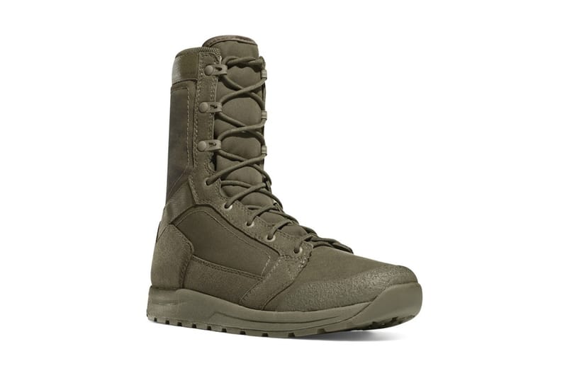 Danner Tachyon 8"「Sage Green」靴款