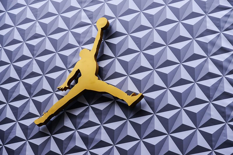 Jordan 8 Wellington - 亞洲最大 Jordan Brand 旗艦店開幕