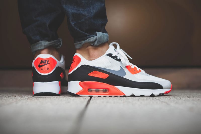 Nike Air Max 90 Ultra Essential「Infrared」配色