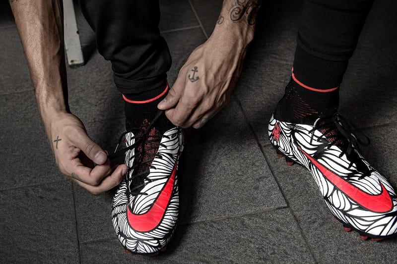 Nike 為 Neymar 打造「Ousadia Alegria」Hypervenom Phantom II