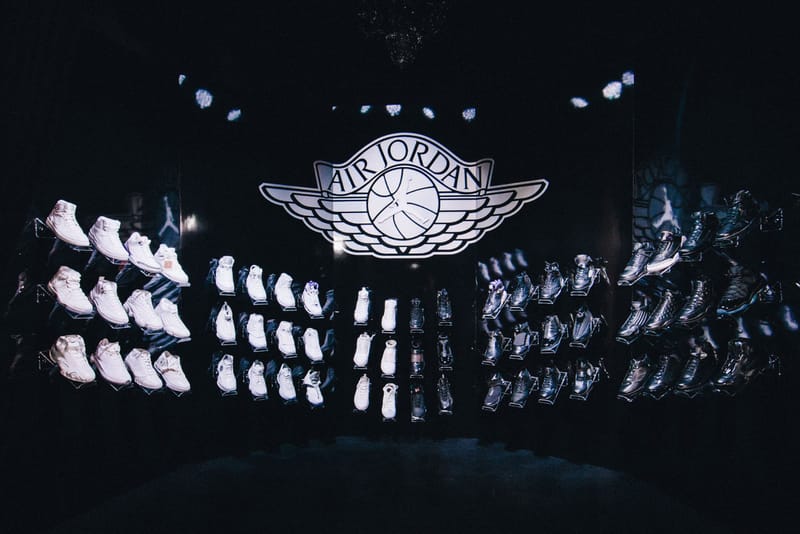 Michael Jordan 向 Kobe Bryant 贈送全套 Air Jordan 球鞋系列