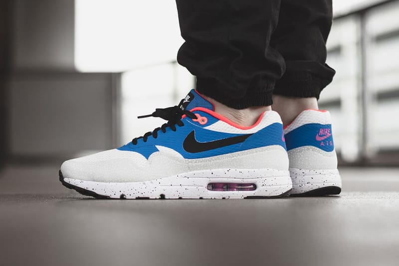Nike Air Max 1 Ultra Essential 全新配色設計「Varsity Royal」