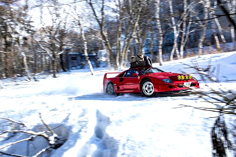 男人之終極浪漫！Ferrari F40 疾走雪山之巔