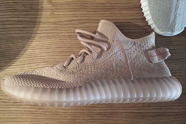 特急!未曝光 adidas Originals Yeezy Boost 全新鞋款實物圖流出