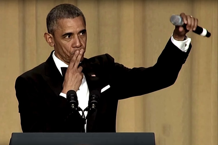仿傚 Kobe-Obama 最後白宮記者晚宴上 Mic Drop 退場