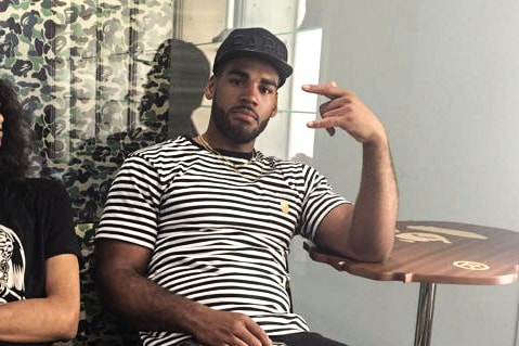 Supreme 獵人「An Ape」大鬧紐約街頭,狩獵 Supreme 擁躉