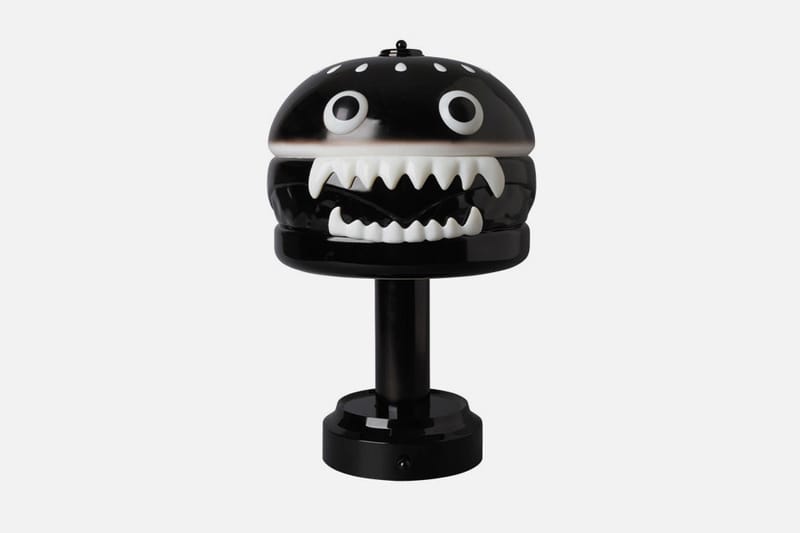 暗黑夢幻逸品－UNDERCOVER 推出漆黑版漢堡檯燈！