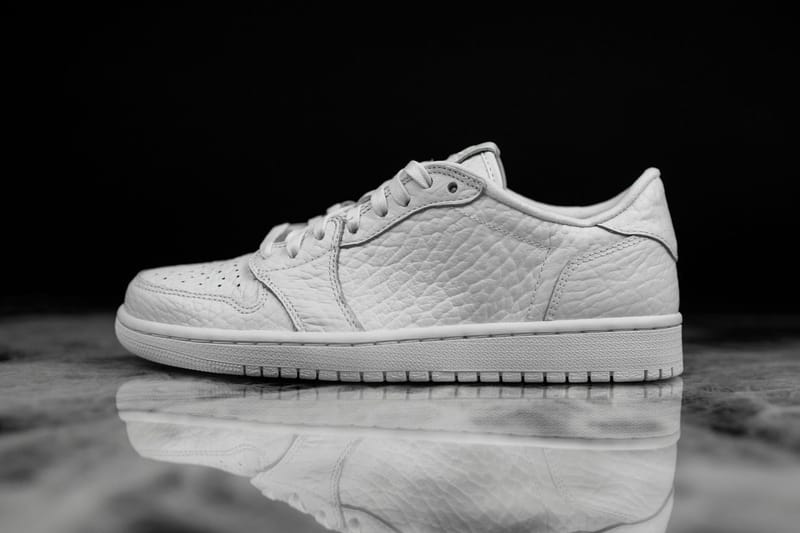 Air Jordan 1 Low「Swooshless」全白配色