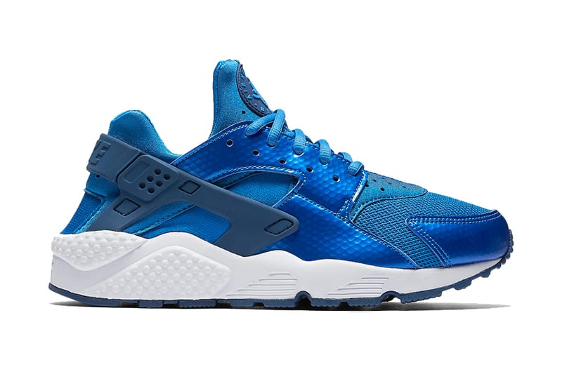 Nike Air Huarache 全新配色設計「Metallic Blue」