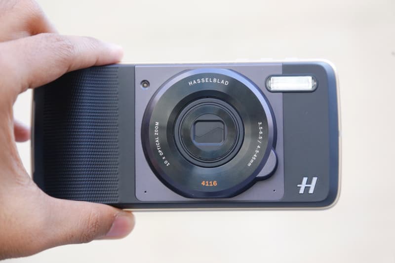 Hasselblad 推出 Moto Z 手機專用「True Zoom」相機模塊