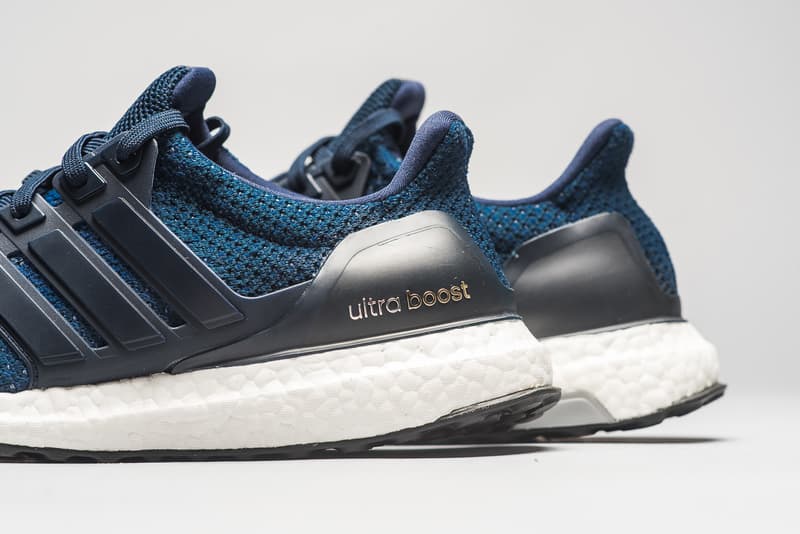 adidas UltraBOOST Navy/Gold