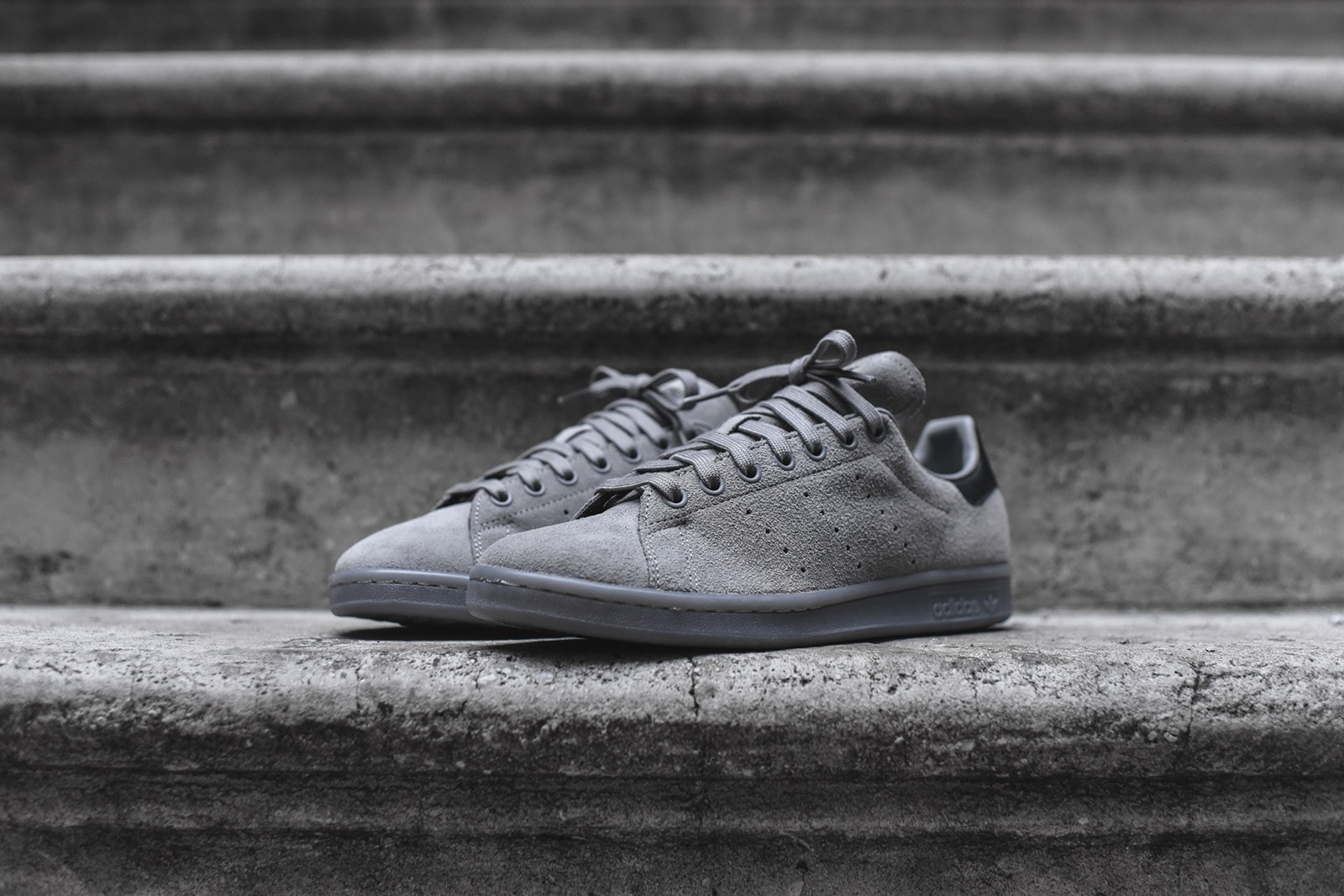 adidas Stan Smith Charcoal Suede