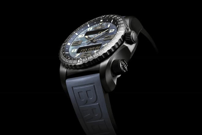 Breitling Emergency Night Mission 雙頻譜定位時計