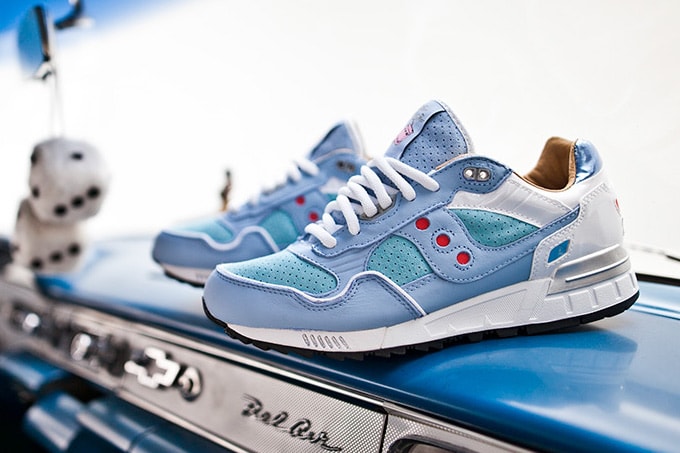 Extra Butter x Saucony 全新聯名 Shadow 5000「For the People」鞋款