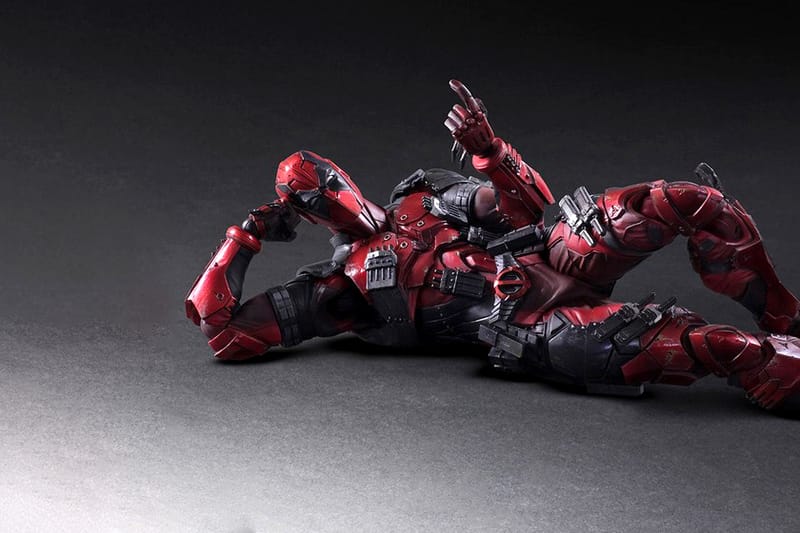 Play Arts 改再有新作－進擊之裝甲版 Deadpool